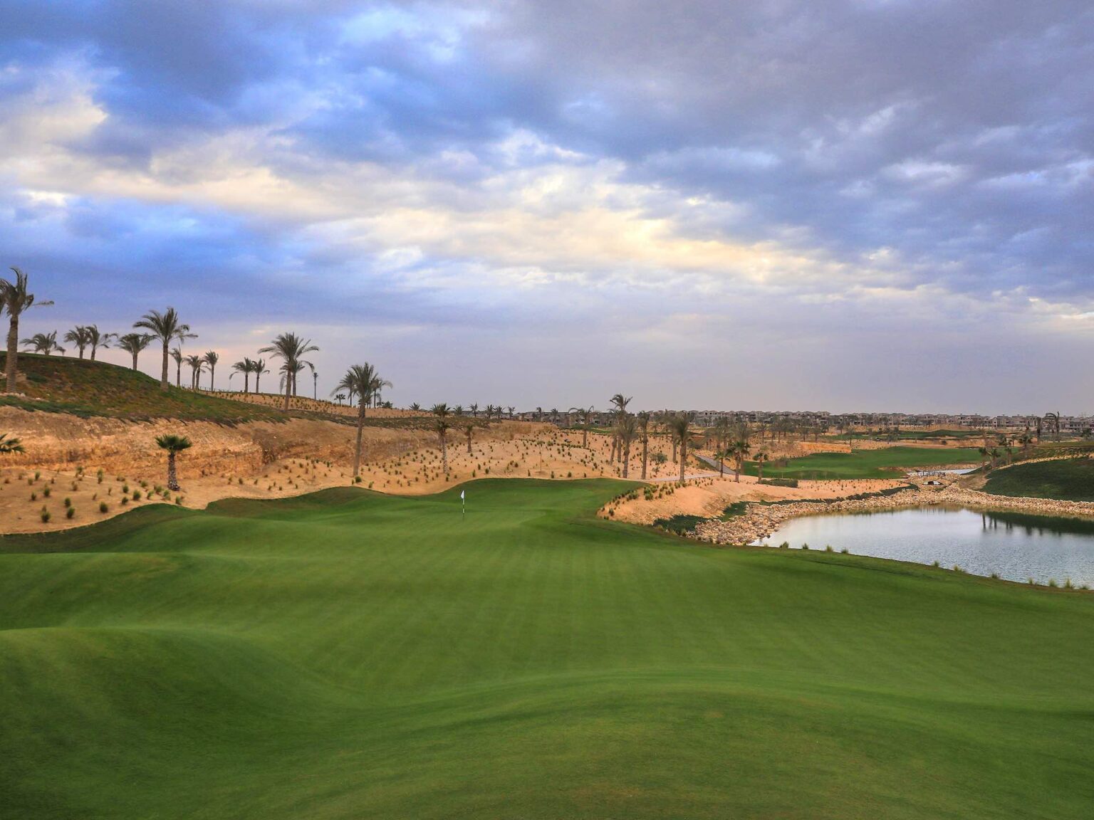 Golf with a View NEWGIZA Design Showcases Proximity to the Pyramids